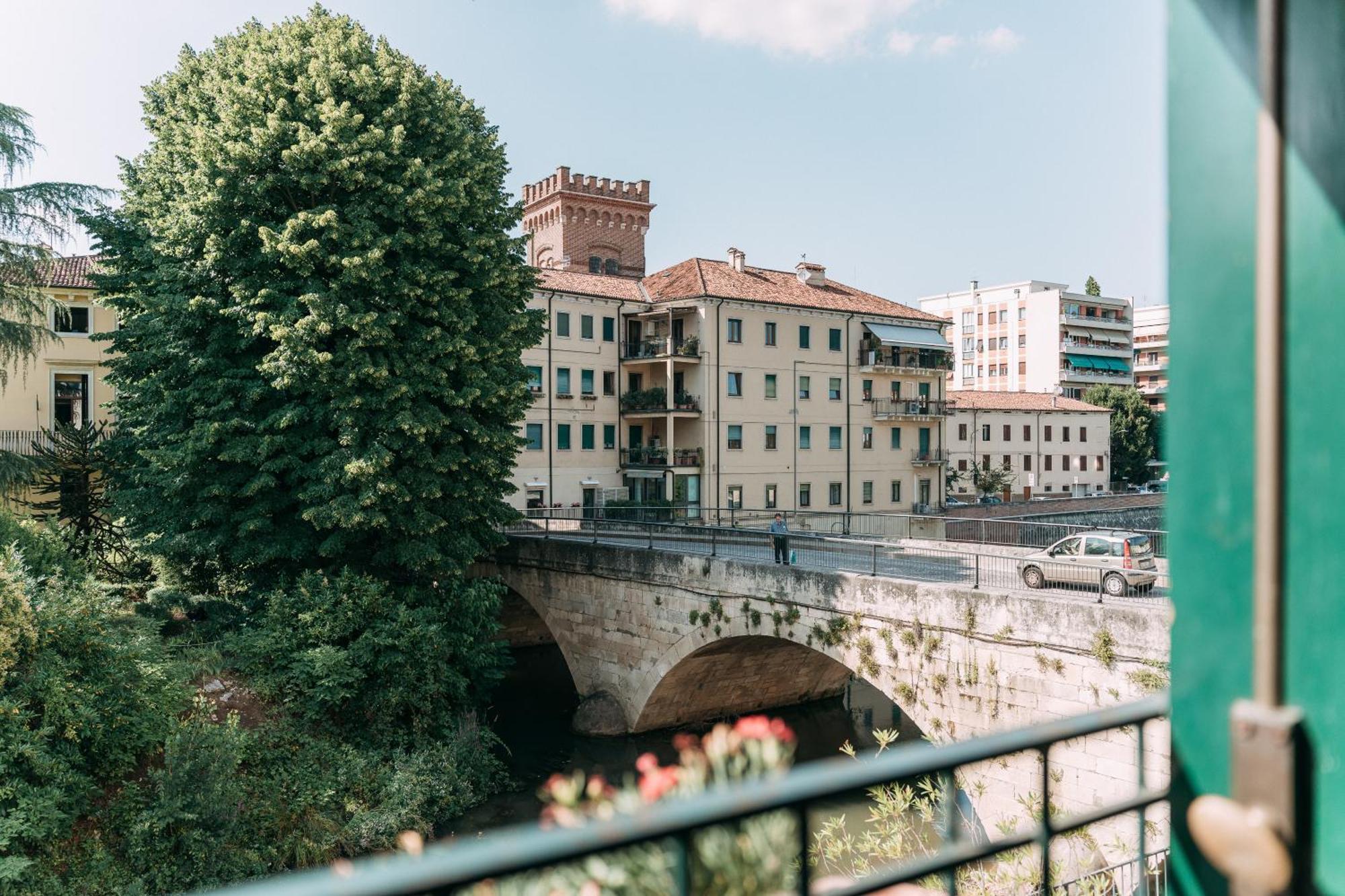 Palladio Apartment - Vista Fiume, In Centro Con Garage Vicenza Exterior photo
